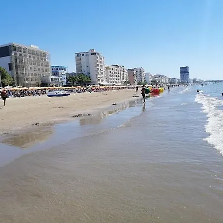 Rezidenca Hasanaj 4 Апартаменты *