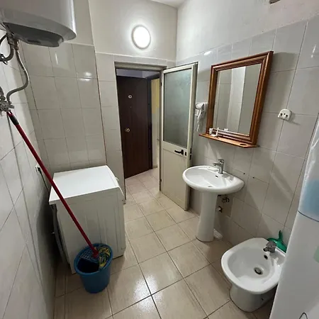 Rezidenca Hasanaj 4 *