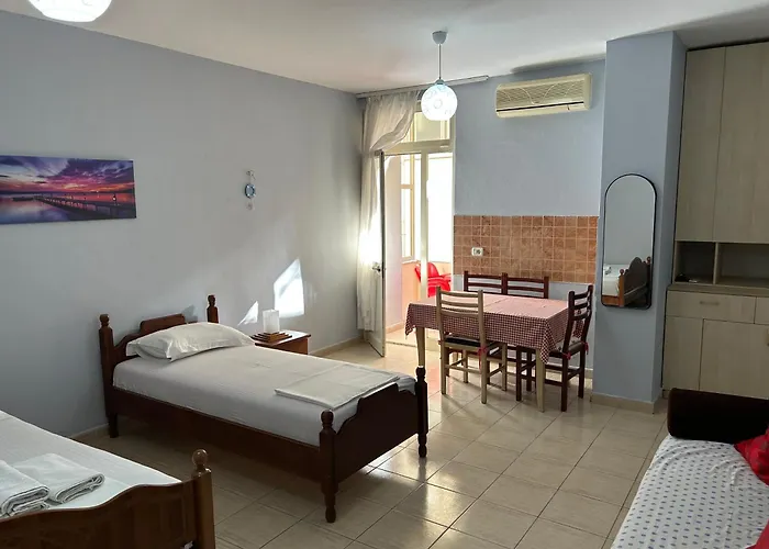 Rezidenca Hasanaj 4 Апартаменты *